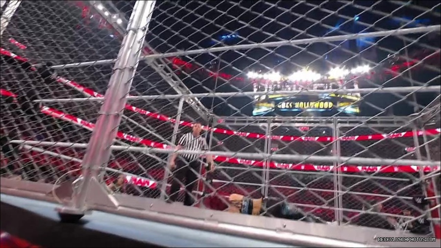 WWE_Monday_Night_RAW_2023_02_06_720p_HDTV_x264-Star_mp4_007705033.jpg