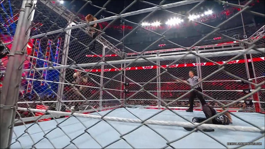 WWE_Monday_Night_RAW_2023_02_06_720p_HDTV_x264-Star_mp4_007711433.jpg