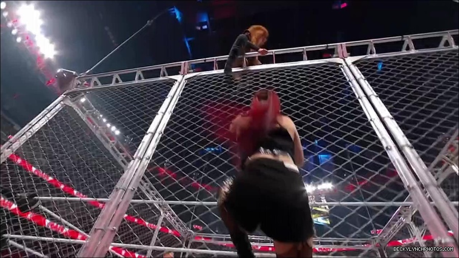 WWE_Monday_Night_RAW_2023_02_06_720p_HDTV_x264-Star_mp4_007711833.jpg