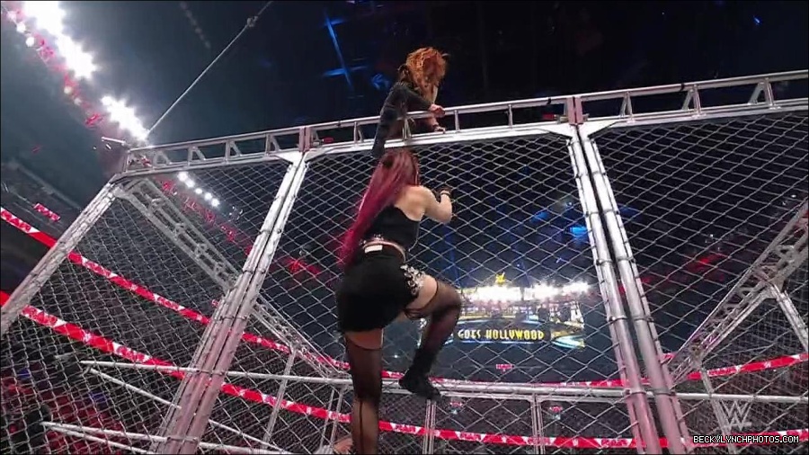 WWE_Monday_Night_RAW_2023_02_06_720p_HDTV_x264-Star_mp4_007713033.jpg