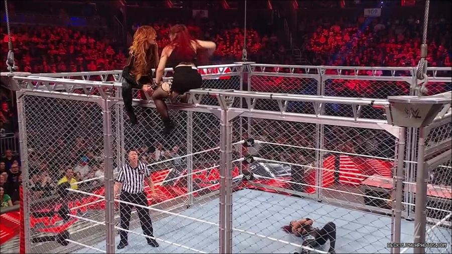 WWE_Monday_Night_RAW_2023_02_06_720p_HDTV_x264-Star_mp4_007718233.jpg