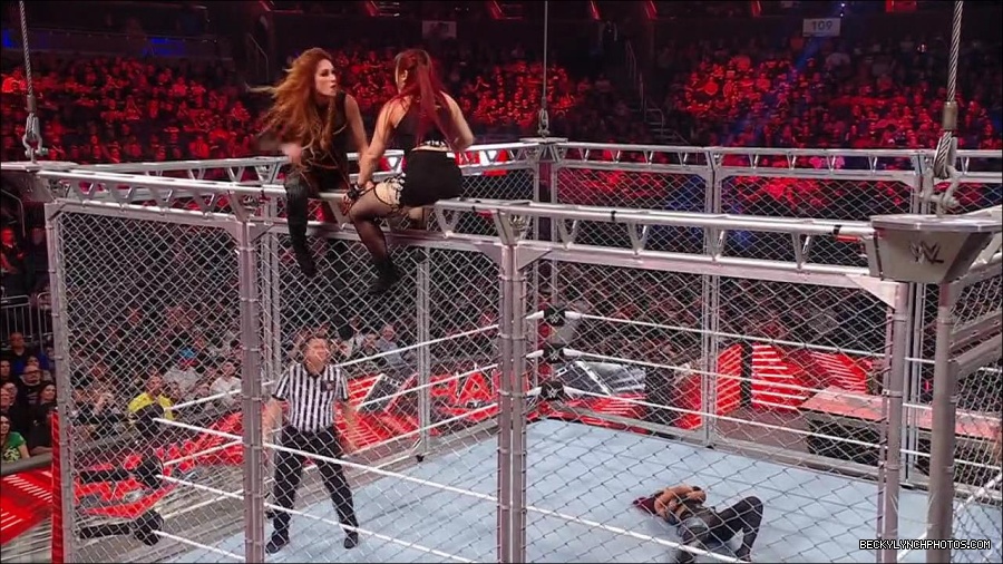 WWE_Monday_Night_RAW_2023_02_06_720p_HDTV_x264-Star_mp4_007719033.jpg