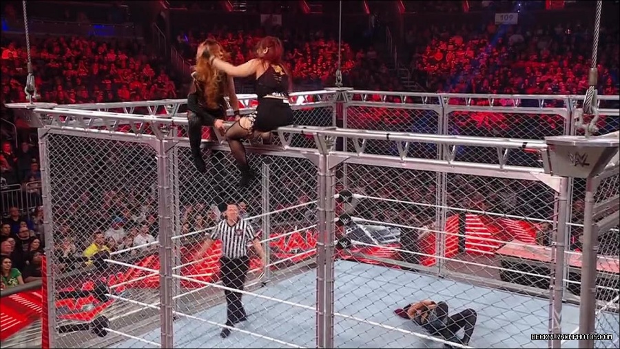 WWE_Monday_Night_RAW_2023_02_06_720p_HDTV_x264-Star_mp4_007719833.jpg
