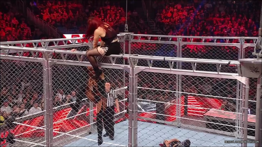 WWE_Monday_Night_RAW_2023_02_06_720p_HDTV_x264-Star_mp4_007724633.jpg