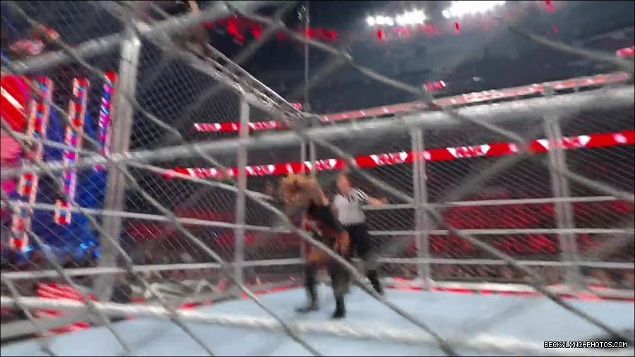 WWE_Monday_Night_RAW_2023_02_06_720p_HDTV_x264-Star_mp4_007727433.jpg