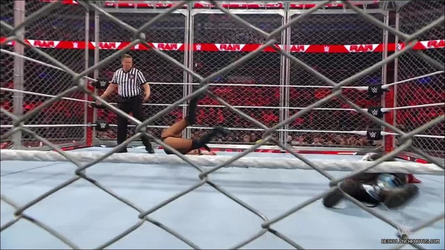 WWE_Monday_Night_RAW_2023_02_06_720p_HDTV_x264-Star_mp4_007728233.jpg