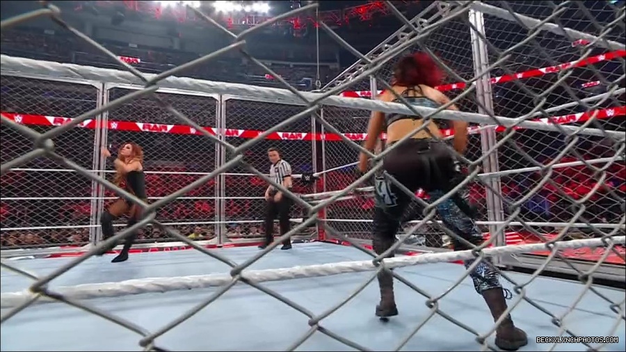 WWE_Monday_Night_RAW_2023_02_06_720p_HDTV_x264-Star_mp4_007737033.jpg