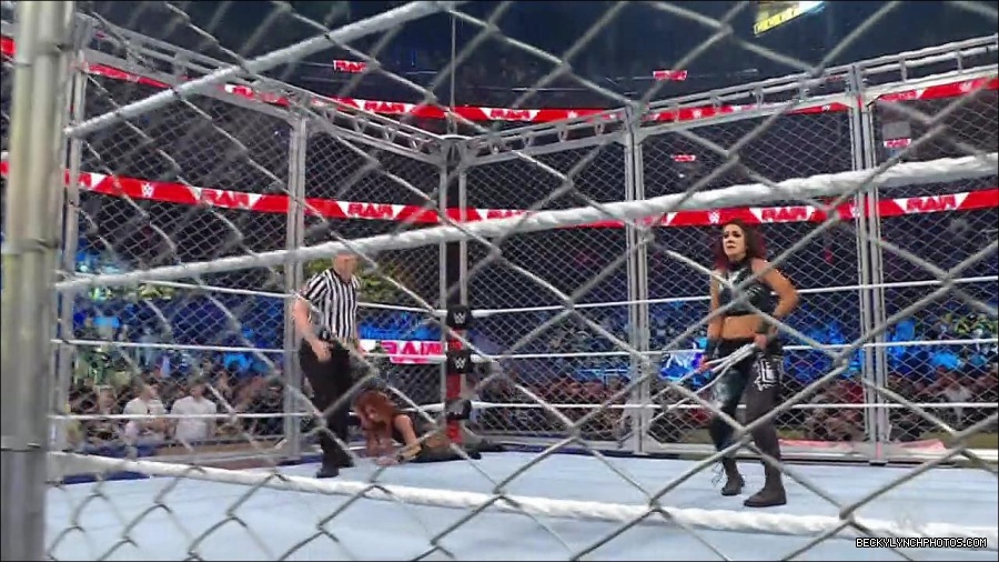 WWE_Monday_Night_RAW_2023_02_06_720p_HDTV_x264-Star_mp4_007749433.jpg