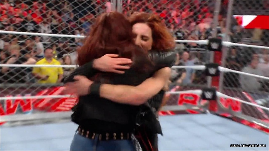 WWE_Monday_Night_RAW_2023_02_06_720p_HDTV_x264-Star_mp4_007829033.jpg