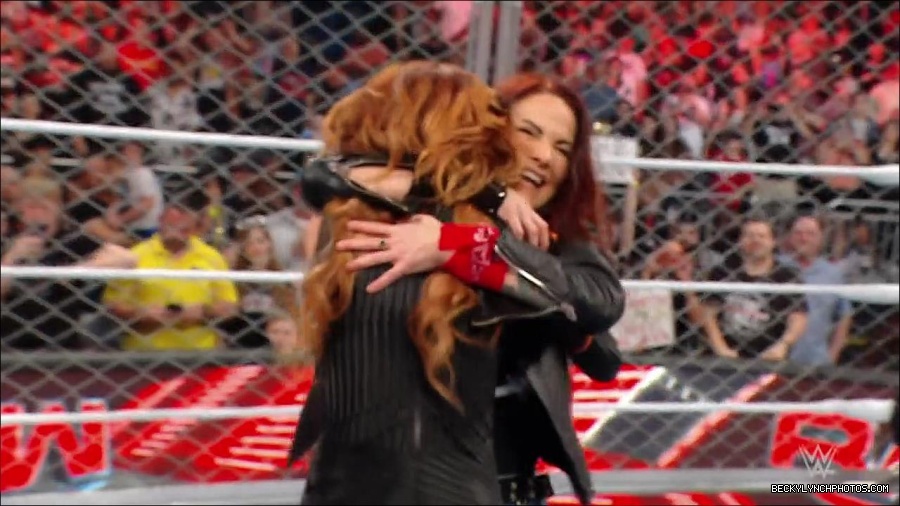 WWE_Monday_Night_RAW_2023_02_06_720p_HDTV_x264-Star_mp4_007829833.jpg
