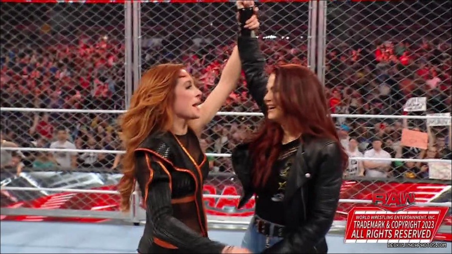 WWE_Monday_Night_RAW_2023_02_06_720p_HDTV_x264-Star_mp4_007842233.jpg