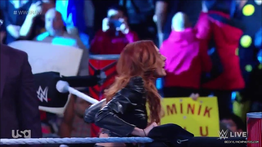 WWE_Monday_Night_Raw_2023_02_13_720p_HDTV_x264-NWCHD_mp4_000084517.jpg
