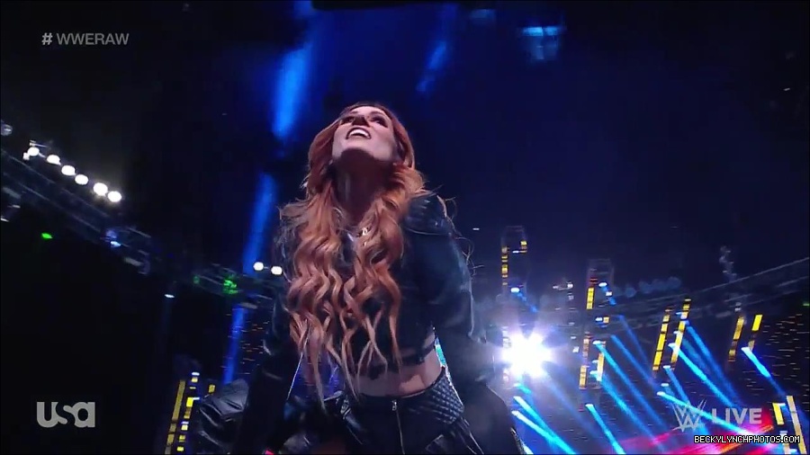 WWE_Monday_Night_Raw_2023_02_13_720p_HDTV_x264-NWCHD_mp4_000086920.jpg