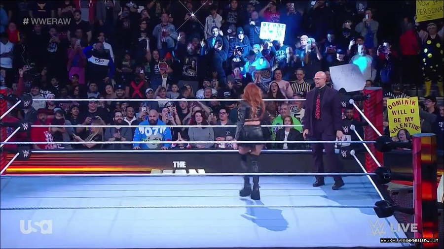 WWE_Monday_Night_Raw_2023_02_13_720p_HDTV_x264-NWCHD_mp4_000090523.jpg