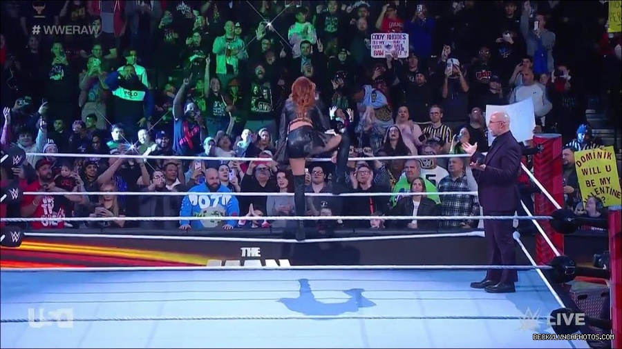 WWE_Monday_Night_Raw_2023_02_13_720p_HDTV_x264-NWCHD_mp4_000092926.jpg