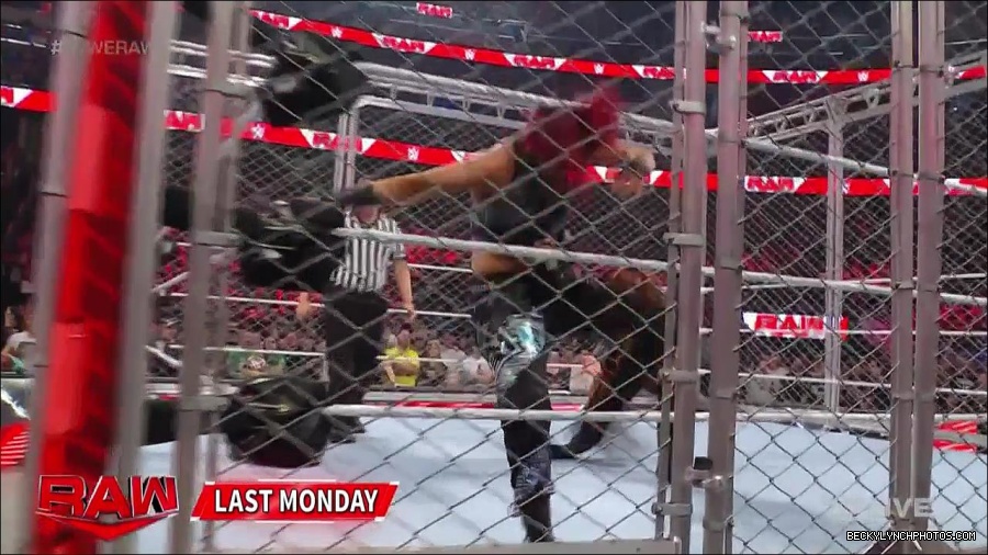 WWE_Monday_Night_Raw_2023_02_13_720p_HDTV_x264-NWCHD_mp4_000121354.jpg