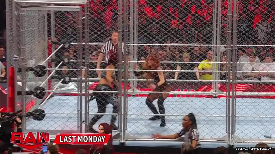 WWE_Monday_Night_Raw_2023_02_13_720p_HDTV_x264-NWCHD_mp4_000121754.jpg