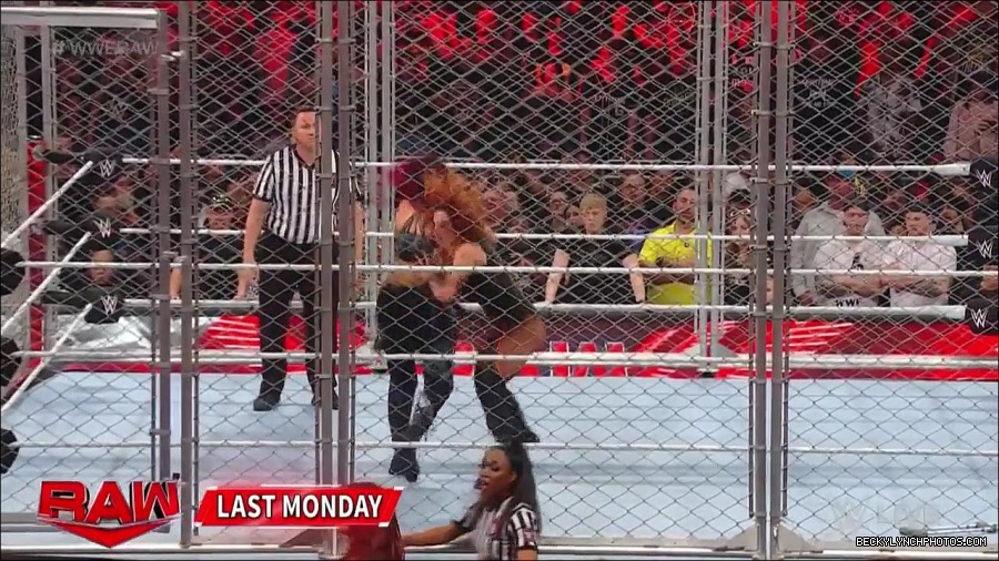 WWE_Monday_Night_Raw_2023_02_13_720p_HDTV_x264-NWCHD_mp4_000122555.jpg