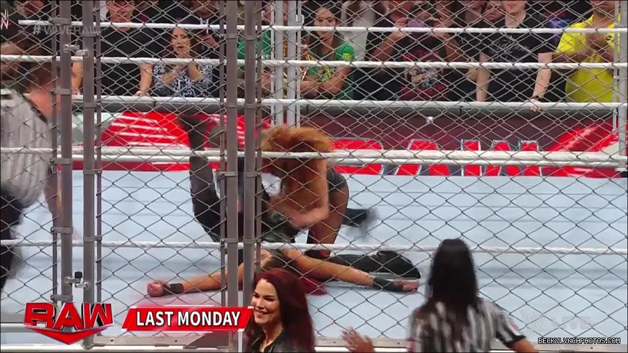 WWE_Monday_Night_Raw_2023_02_13_720p_HDTV_x264-NWCHD_mp4_000125358.jpg