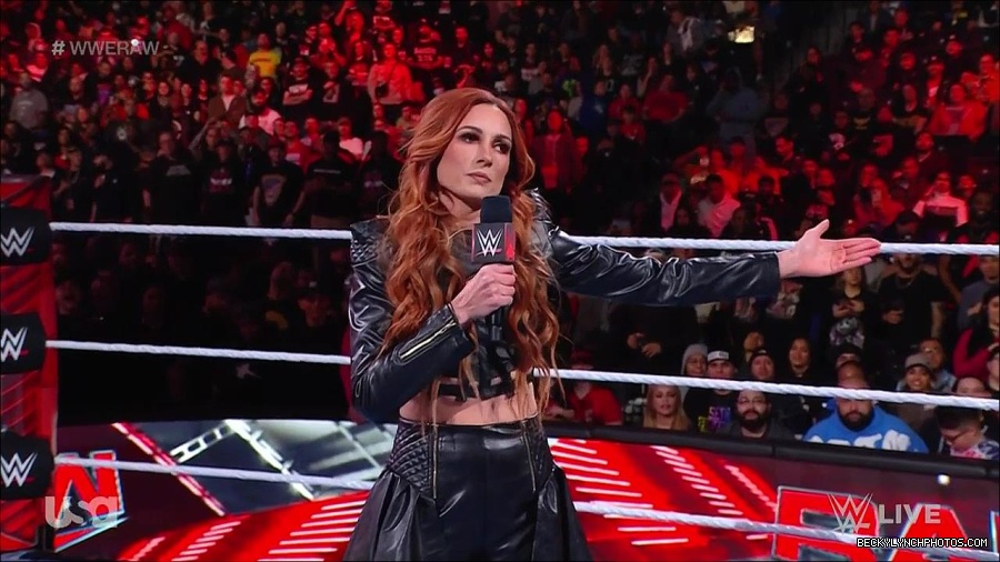 WWE_Monday_Night_Raw_2023_02_13_720p_HDTV_x264-NWCHD_mp4_000188221.jpg