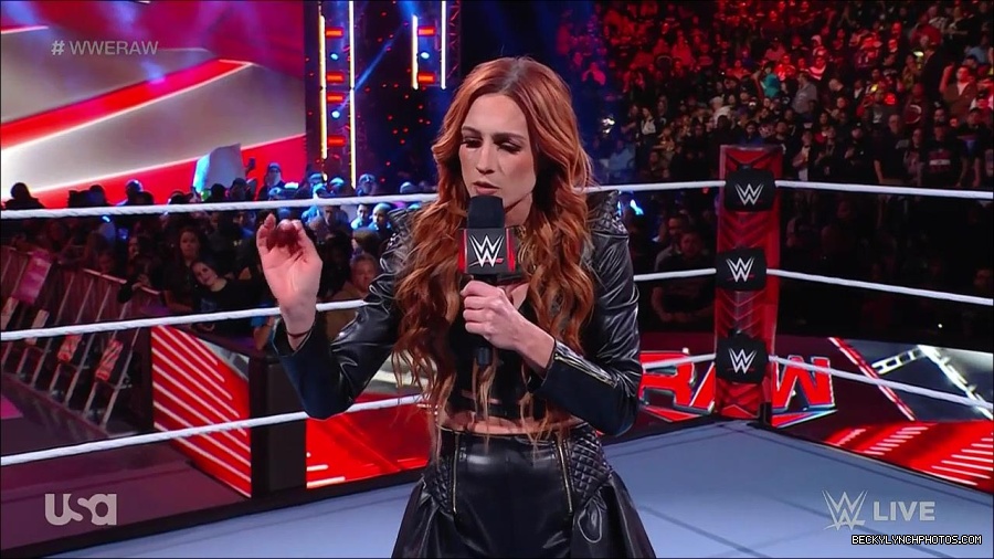 WWE_Monday_Night_Raw_2023_02_13_720p_HDTV_x264-NWCHD_mp4_000210243.jpg