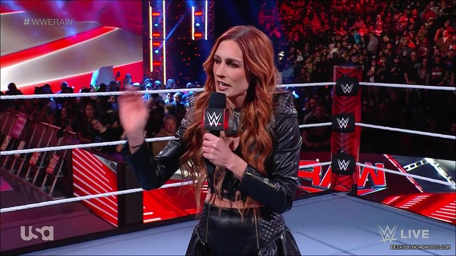 WWE_Monday_Night_Raw_2023_02_13_720p_HDTV_x264-NWCHD_mp4_000210643.jpg