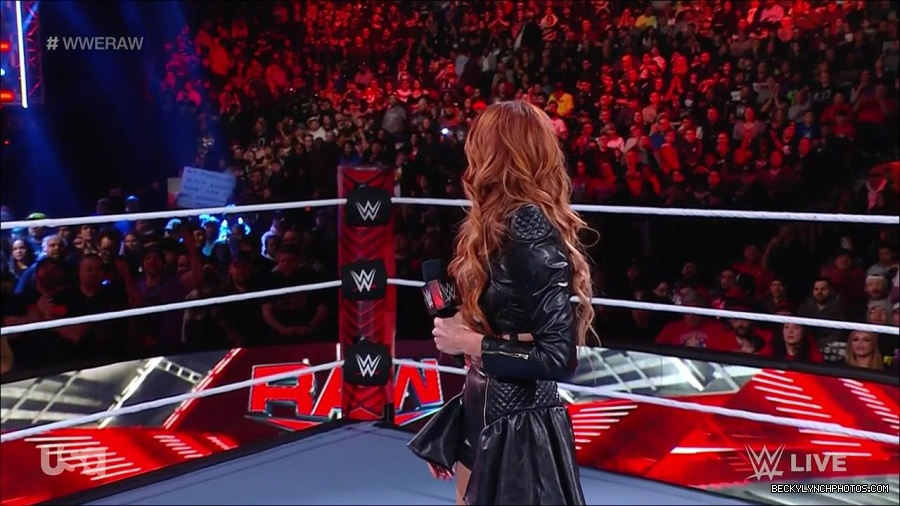 WWE_Monday_Night_Raw_2023_02_13_720p_HDTV_x264-NWCHD_mp4_000219452.jpg