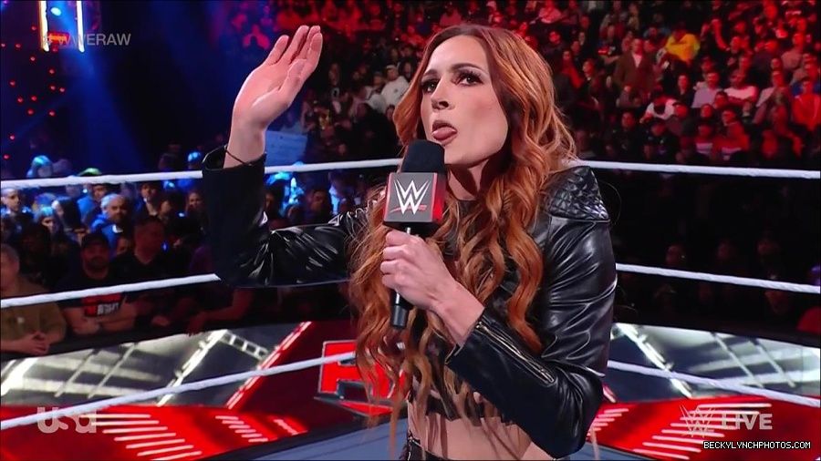 WWE_Monday_Night_Raw_2023_02_13_720p_HDTV_x264-NWCHD_mp4_000233866.jpg