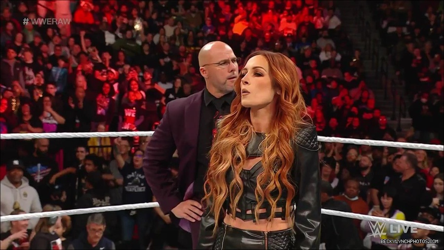 WWE_Monday_Night_Raw_2023_02_13_720p_HDTV_x264-NWCHD_mp4_000312345.jpg