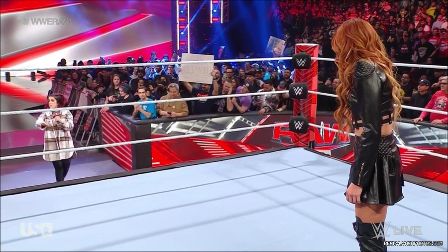 WWE_Monday_Night_Raw_2023_02_13_720p_HDTV_x264-NWCHD_mp4_000323156.jpg