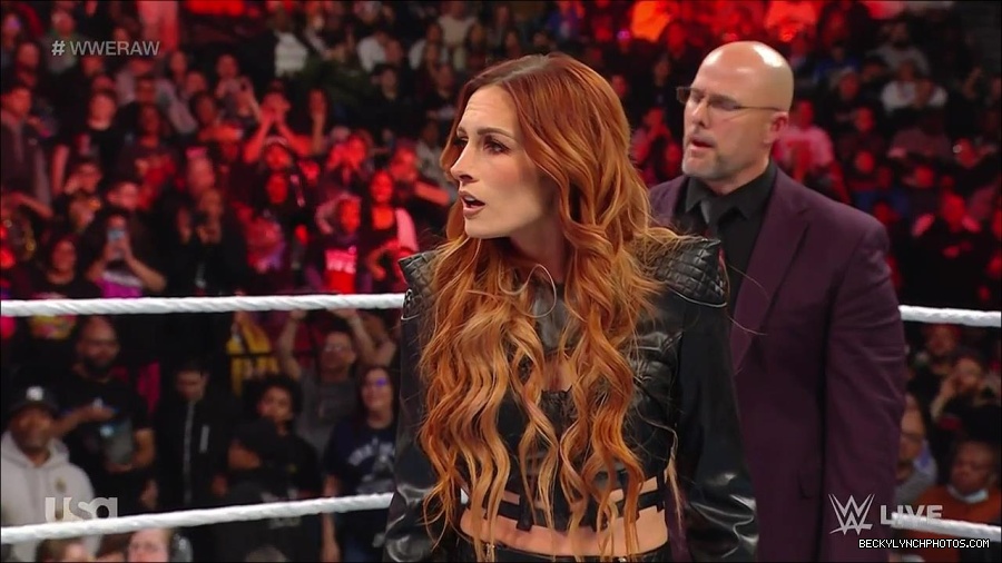 WWE_Monday_Night_Raw_2023_02_13_720p_HDTV_x264-NWCHD_mp4_000325158.jpg