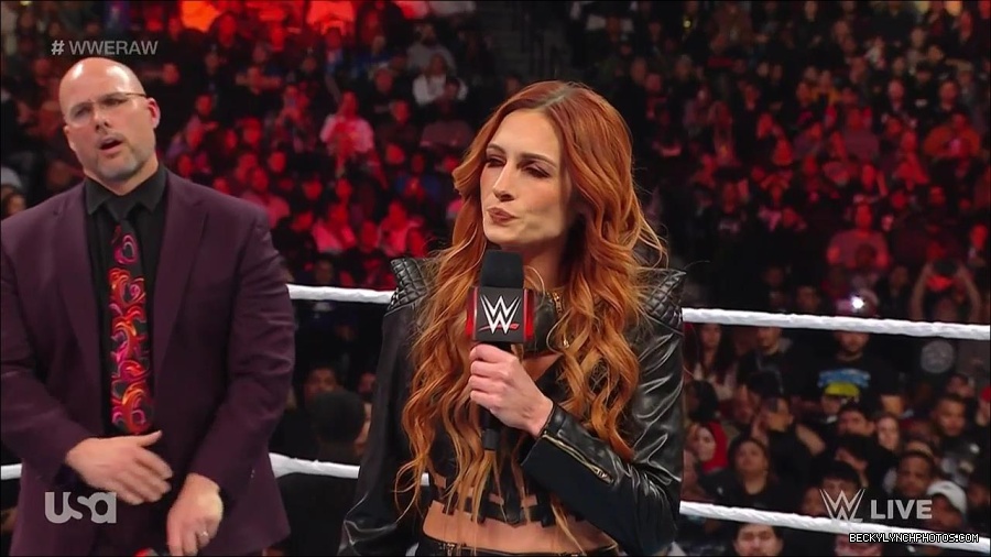 WWE_Monday_Night_Raw_2023_02_13_720p_HDTV_x264-NWCHD_mp4_000343576.jpg