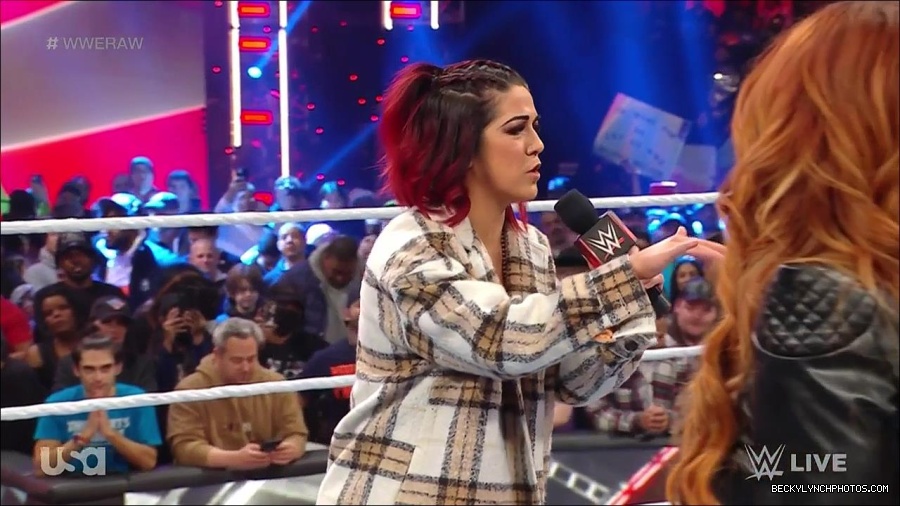 WWE_Monday_Night_Raw_2023_02_13_720p_HDTV_x264-NWCHD_mp4_000345178.jpg