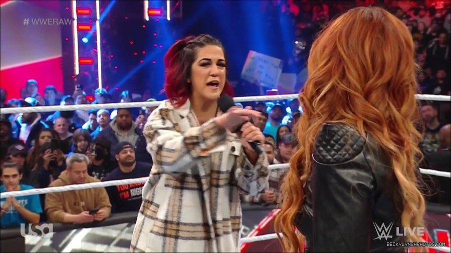 WWE_Monday_Night_Raw_2023_02_13_720p_HDTV_x264-NWCHD_mp4_000345978.jpg