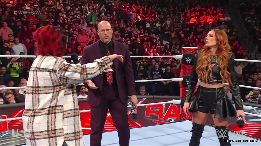 WWE_Monday_Night_Raw_2023_02_13_720p_HDTV_x264-NWCHD_mp4_000347980.jpg