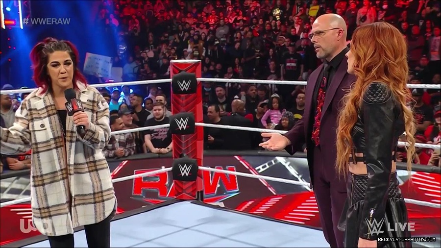 WWE_Monday_Night_Raw_2023_02_13_720p_HDTV_x264-NWCHD_mp4_000350783.jpg