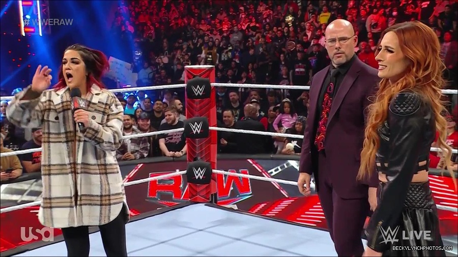 WWE_Monday_Night_Raw_2023_02_13_720p_HDTV_x264-NWCHD_mp4_000352385.jpg