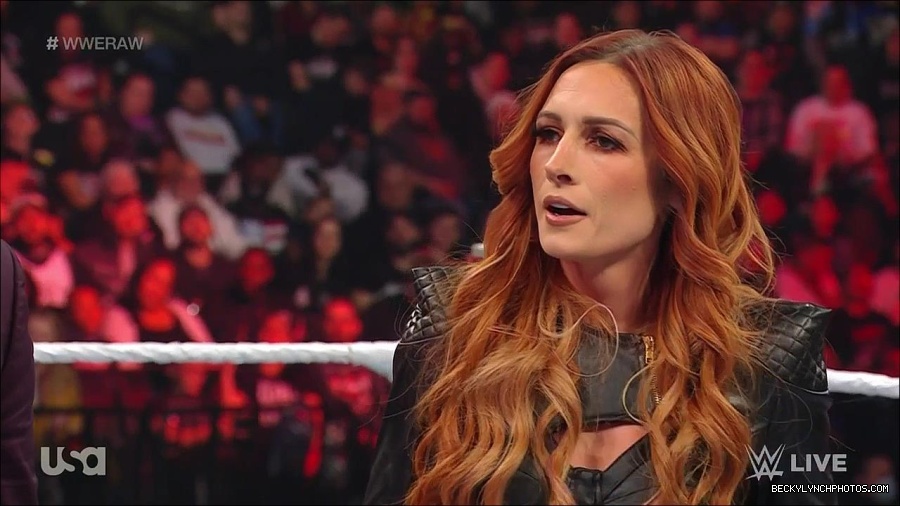 WWE_Monday_Night_Raw_2023_02_13_720p_HDTV_x264-NWCHD_mp4_000392024.jpg