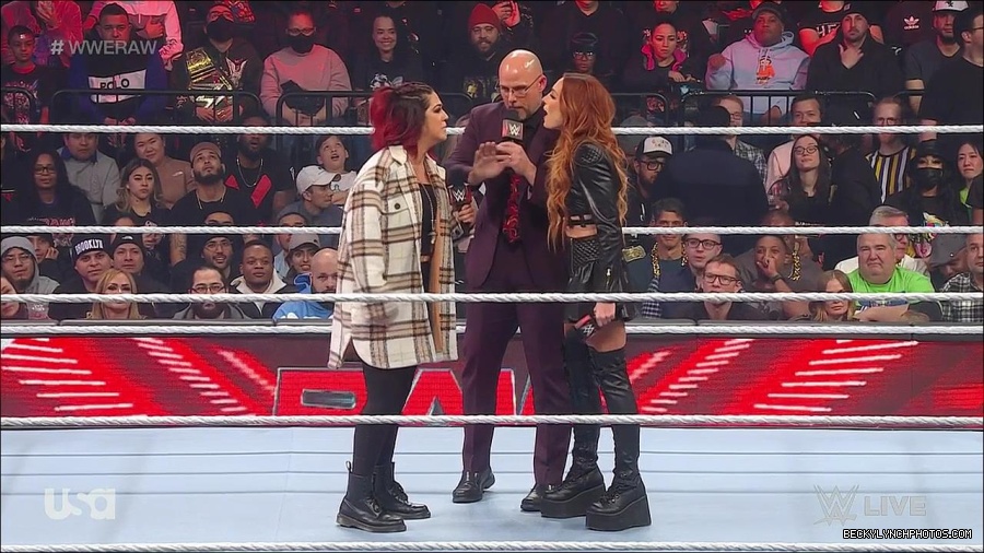 WWE_Monday_Night_Raw_2023_02_13_720p_HDTV_x264-NWCHD_mp4_000412445.jpg