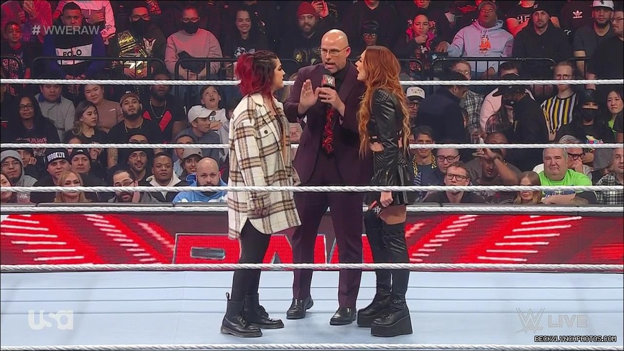 WWE_Monday_Night_Raw_2023_02_13_720p_HDTV_x264-NWCHD_mp4_000413646.jpg