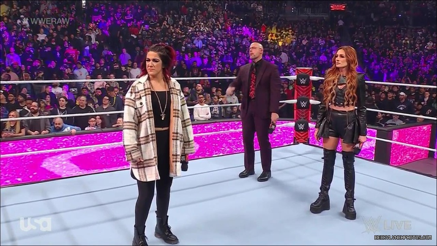WWE_Monday_Night_Raw_2023_02_13_720p_HDTV_x264-NWCHD_mp4_000434867.jpg