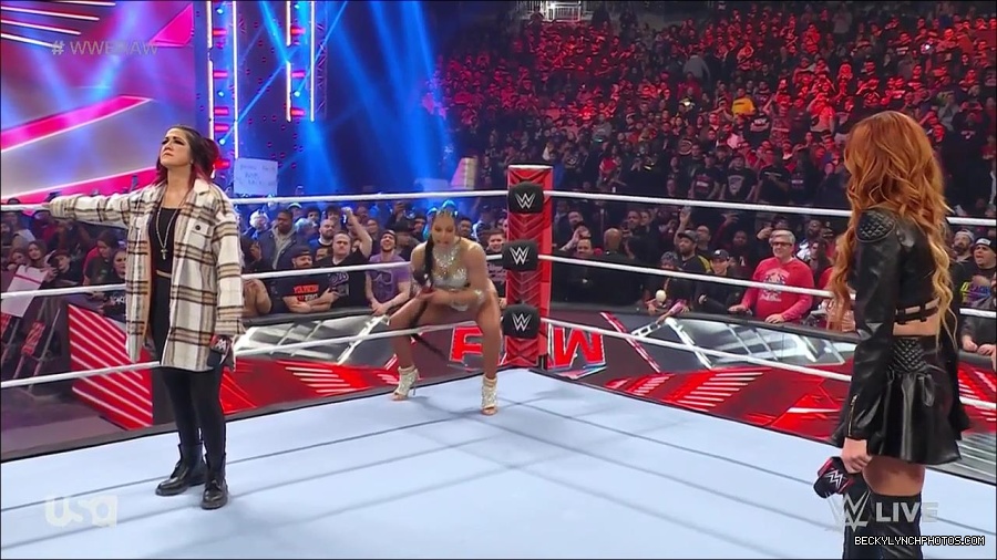 WWE_Monday_Night_Raw_2023_02_13_720p_HDTV_x264-NWCHD_mp4_000451284.jpg