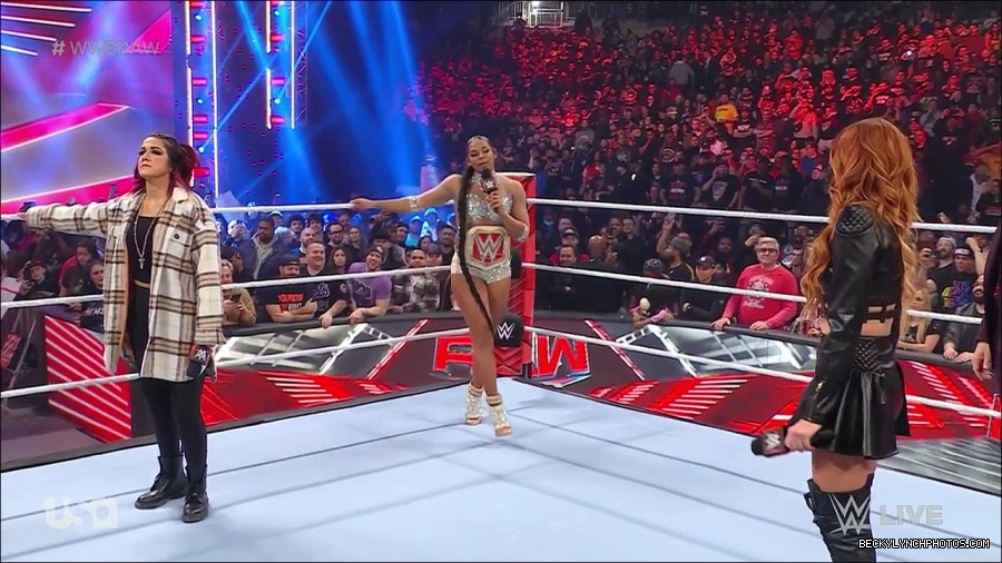 WWE_Monday_Night_Raw_2023_02_13_720p_HDTV_x264-NWCHD_mp4_000452485.jpg