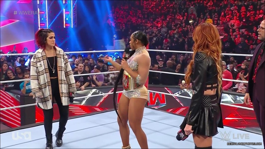 WWE_Monday_Night_Raw_2023_02_13_720p_HDTV_x264-NWCHD_mp4_000457690.jpg