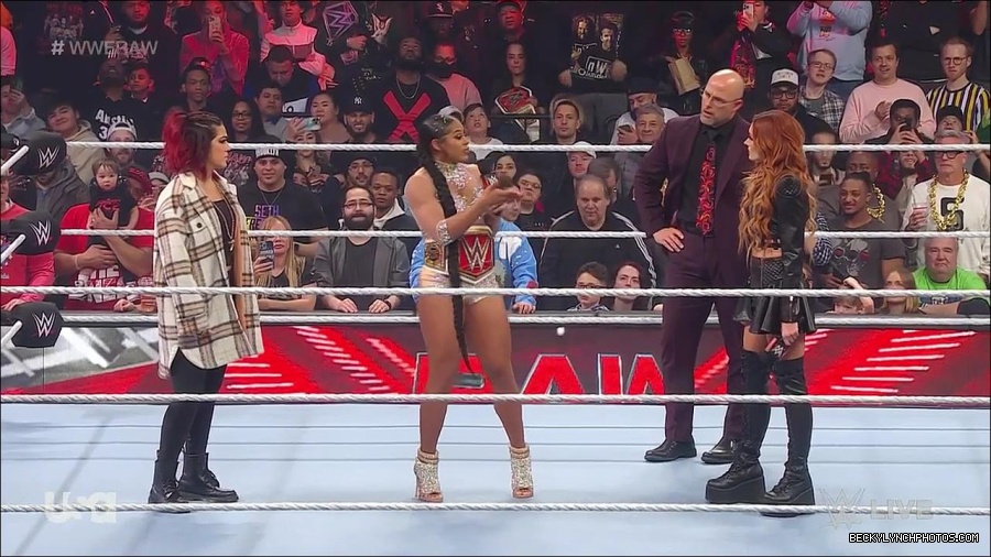 WWE_Monday_Night_Raw_2023_02_13_720p_HDTV_x264-NWCHD_mp4_000459292.jpg