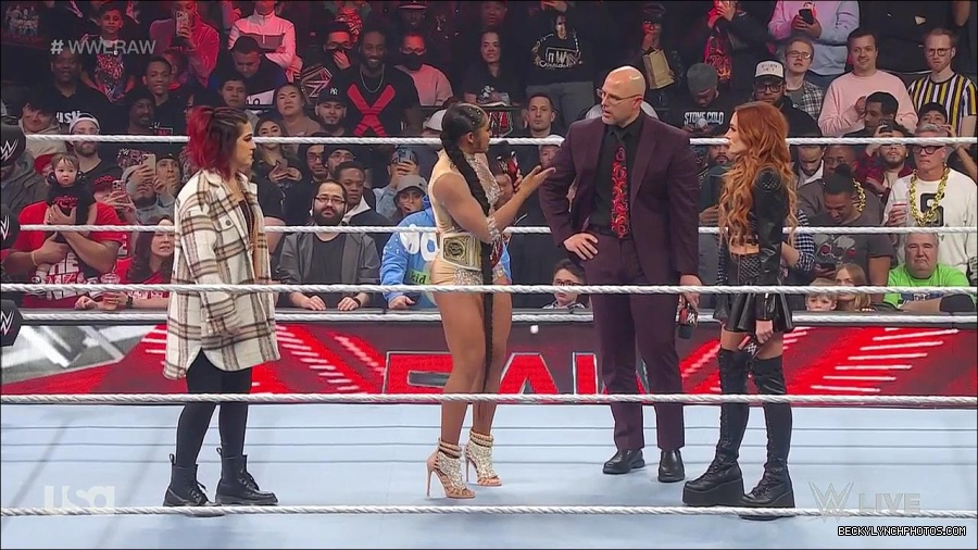 WWE_Monday_Night_Raw_2023_02_13_720p_HDTV_x264-NWCHD_mp4_000464096.jpg