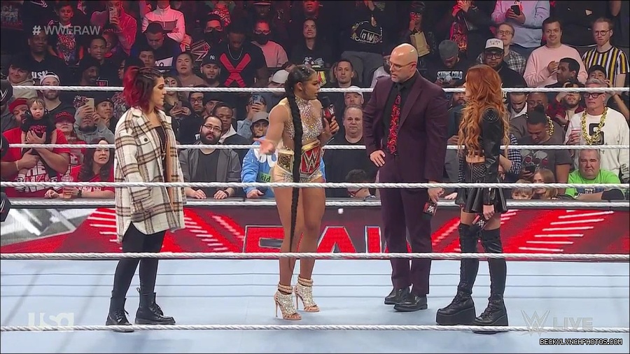 WWE_Monday_Night_Raw_2023_02_13_720p_HDTV_x264-NWCHD_mp4_000464897.jpg