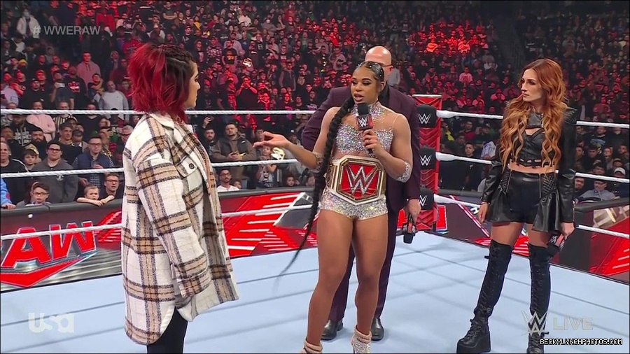 WWE_Monday_Night_Raw_2023_02_13_720p_HDTV_x264-NWCHD_mp4_000468100.jpg