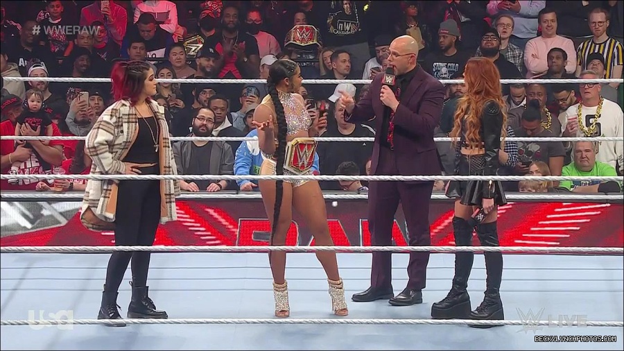 WWE_Monday_Night_Raw_2023_02_13_720p_HDTV_x264-NWCHD_mp4_000473706.jpg