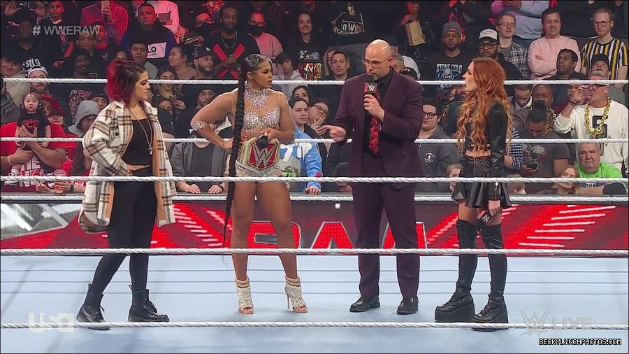 WWE_Monday_Night_Raw_2023_02_13_720p_HDTV_x264-NWCHD_mp4_000479712.jpg